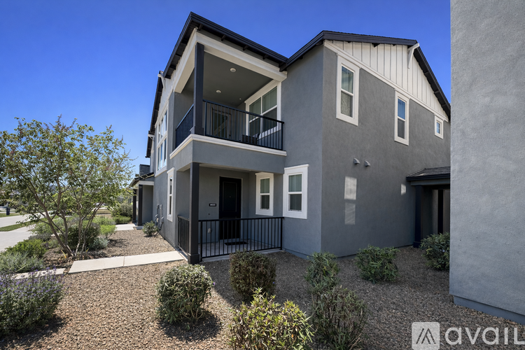 11300 North Casa Dega Drive 2 Beds Townhouse for Rent - Photo gallery 1