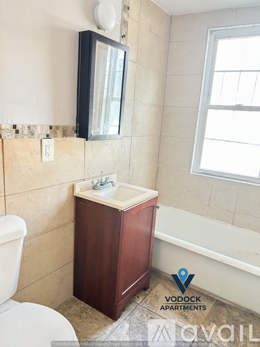 911 Asylum Ave Studio Apartment for Rent - Photo gallery 4