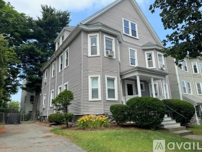 46 Dustin St 2 Beds Apartment for Rent - Photo gallery 1