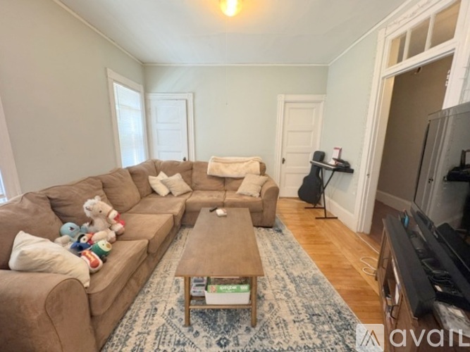 46 Dustin St 2 Beds Apartment for Rent - Photo gallery 5