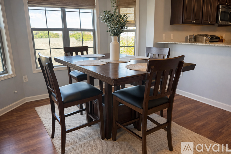 520 Ansley Boulevard 2 Beds Condo for Rent - Photo gallery 5