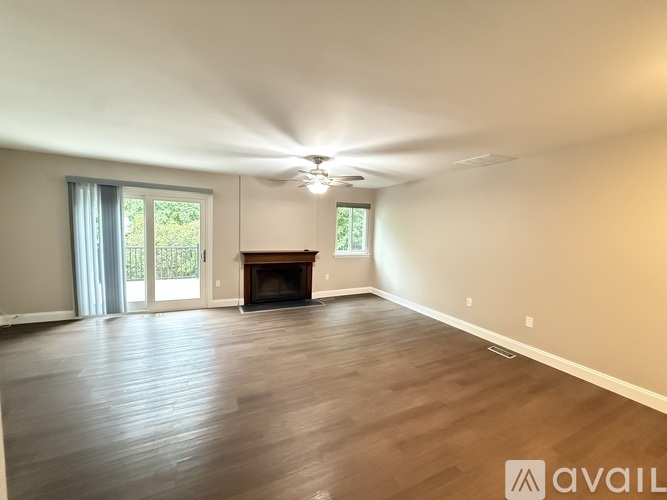 21 Copley Court 3 Beds Townhouse for Rent - Photo gallery 4