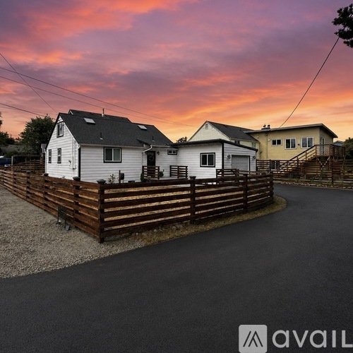 1386 Avenue U 3 Beds Single Family Home for Rent - Photo gallery 2