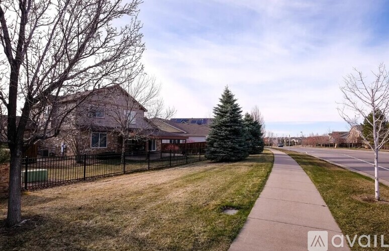 3432 S Jebel Ct 5 Beds Single Family Home for Rent - Photo gallery 3