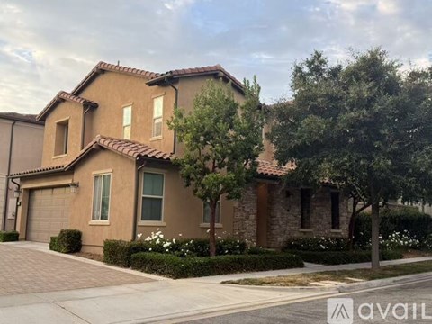 96 Lavender 4 Beds Apartment for Rent