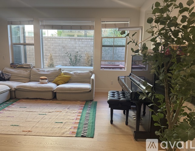 96 Lavender 4 Beds Single Family Home for Rent - Photo gallery 4