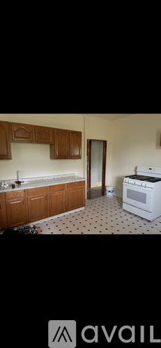 105 Central Avenue 4 Beds Single Family Home for Rent - Photo gallery 3