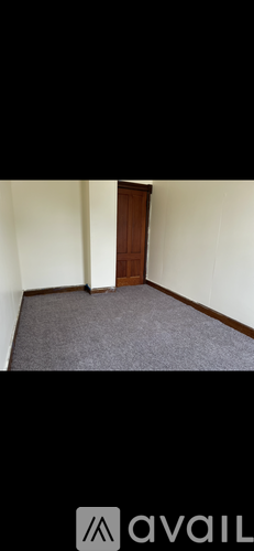 105 Central Avenue 4 Beds Single Family Home for Rent - Photo gallery 5