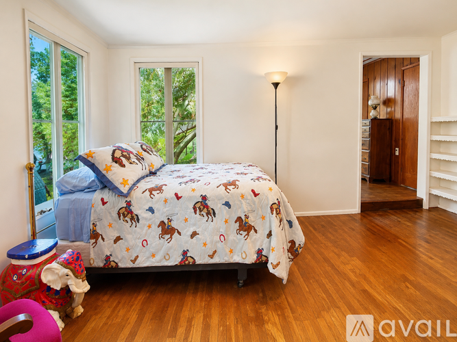 1704 Sycamore Dr 2 Beds Single Family Home for Rent - Photo gallery 4