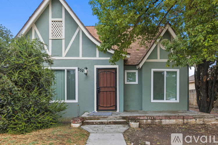252 S G St 3 Beds Apartment for Rent - Photo gallery 1
