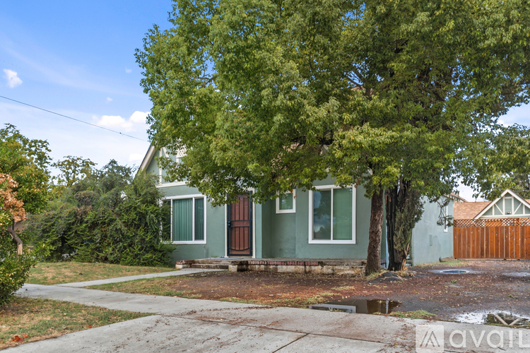 252 S G St 3 Beds Apartment for Rent - Photo gallery 3