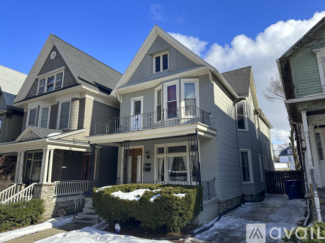 351 Ashland Ave 3 Beds Apartment for Rent - Photo gallery 1