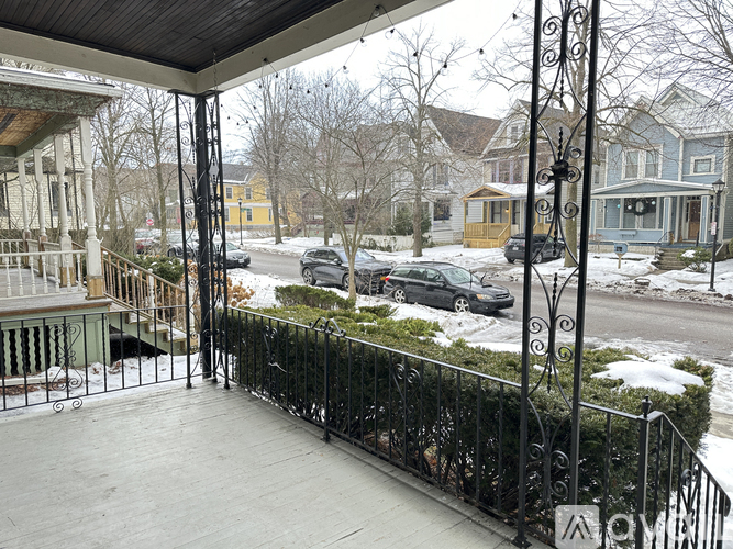 351 Ashland Ave 3 Beds Apartment for Rent - Photo gallery 2