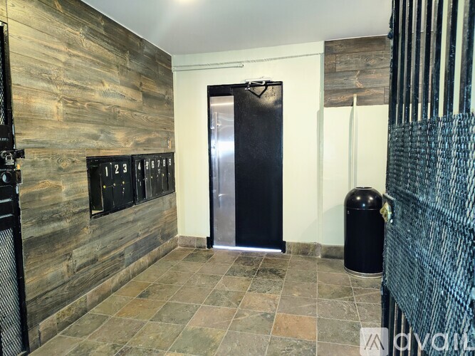 14746 Delano Street 2 Beds Apartment for Rent - Photo gallery 4