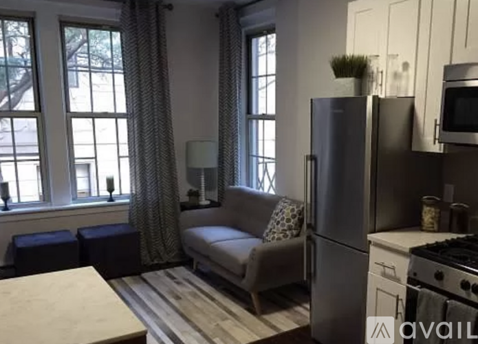 56 Clearway St 3 Beds Apartment for Rent - Photo gallery 2