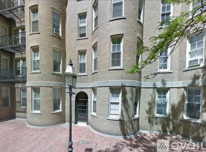 56 Clearway St 3 Beds Apartment for Rent - Photo gallery 3