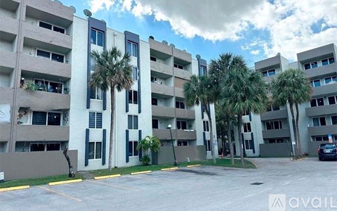 10000 NW 80Th Ct 2 Beds Apartment for Rent
