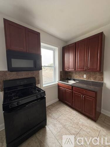 162 Bergen Ave 1 Apartment for Rent - Photo gallery 5