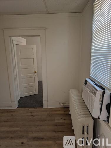 111 W State St 2 Beds Apartment for Rent - Photo gallery 4