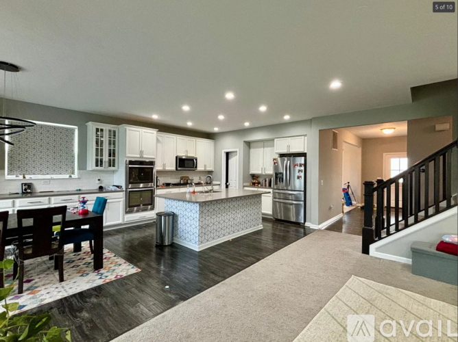 15660 Monson Dr 5 Beds Single Family Home for Rent - Photo gallery 5