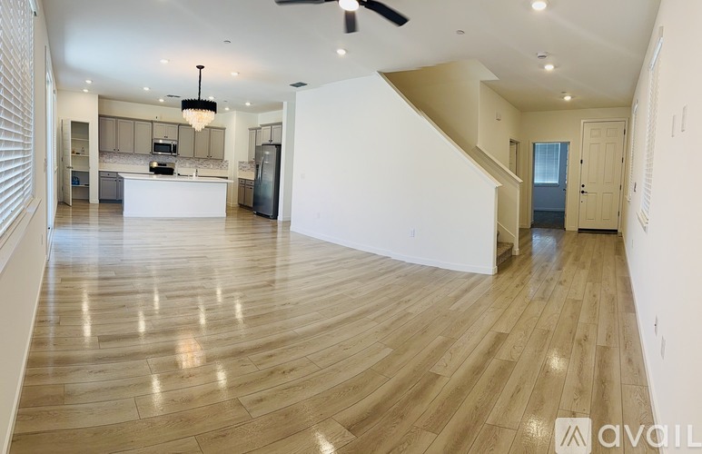 12628 Hereford Avenue 5 Beds Single Family Home for Rent - Photo gallery 4