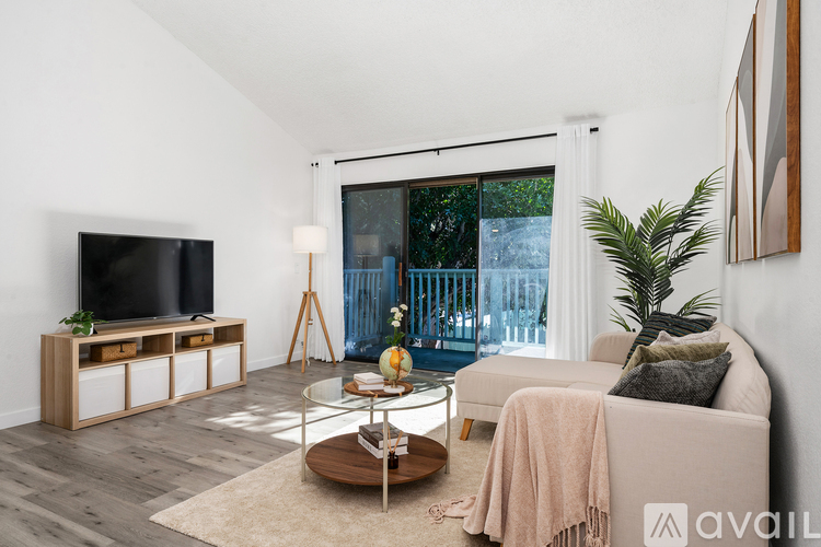 20553 South Vermont Avenue Unit 6 2 Beds Single Family Home for Rent - Photo gallery 2