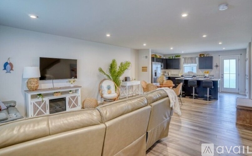 32092 Windjammer Drive 4 Beds Single Family Home for Rent - Photo gallery 2