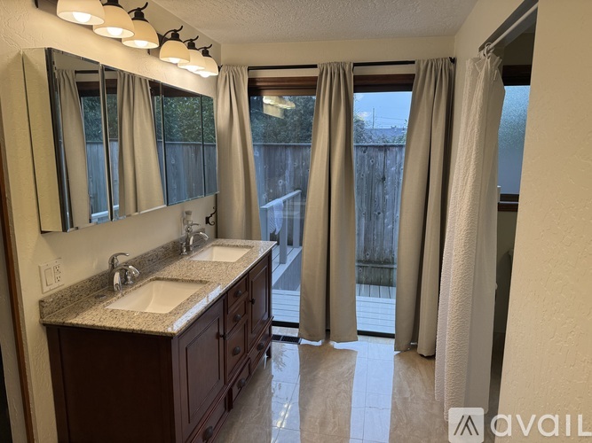 3812 Ash Avenue Southeast 4 Beds Single Family Home for Rent - Photo gallery 5