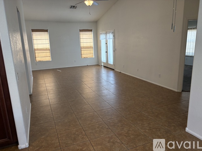 9844 West Salter Drive 3 Beds Single Family Home for Rent - Photo gallery 2