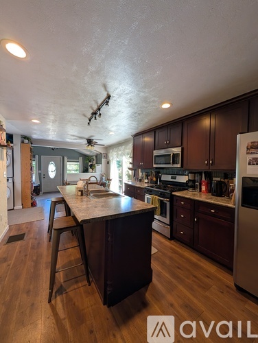 7569 Church Street 3 Beds Single Family Home for Rent - Photo gallery 4