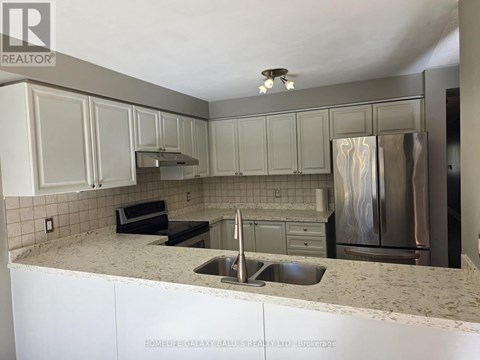 68 MCNICOL CRESCENT 3 Beds Apartment for Rent
