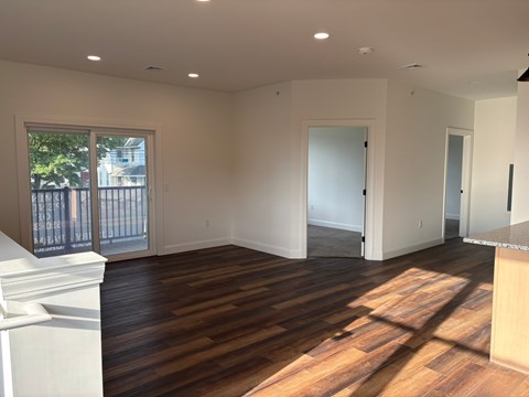 341 W. Penn Ave. 1-2 Beds Apartment for Rent