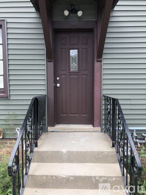 2727 Orchard St 3 Beds Apartment for Rent