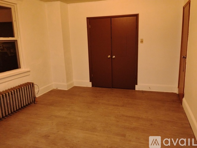 509 W Green St 1 Single Family Home for Rent - Photo gallery 4