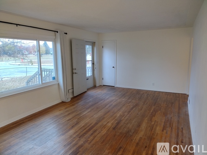 5101 North Irving Avenue 2 Beds Single Family Home for Rent - Photo gallery 3