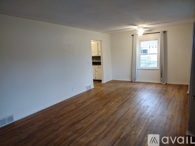 5101 North Irving Avenue 2 Beds Single Family Home for Rent - Photo gallery 4
