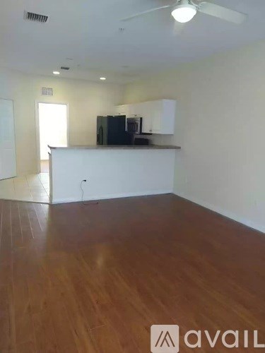 1952 Freeport Drive 3 Beds Apartment for Rent
