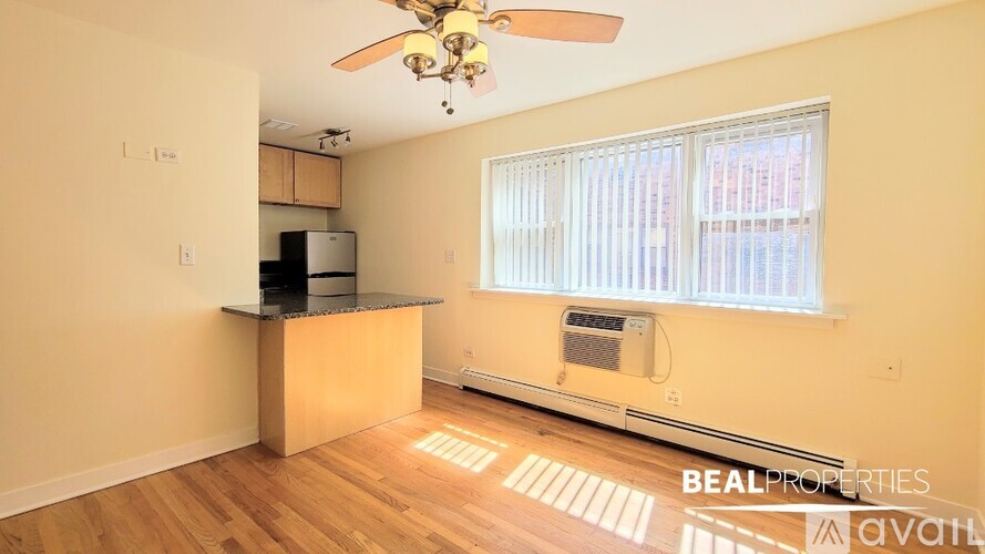 625 W Wrightwood Ave 1 Apartment for Rent - Photo gallery 1