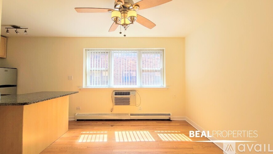 625 W Wrightwood Ave 1 Apartment for Rent - Photo gallery 2
