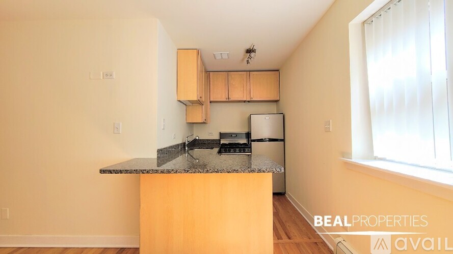 625 W Wrightwood Ave 1 Apartment for Rent - Photo gallery 5