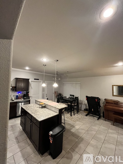 4529 W Blissful Drive 3 Beds Single Family Home for Rent - Photo gallery 4
