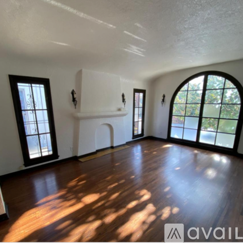2570 Beachwood Dr 1 Apartment for Rent - Photo gallery 1
