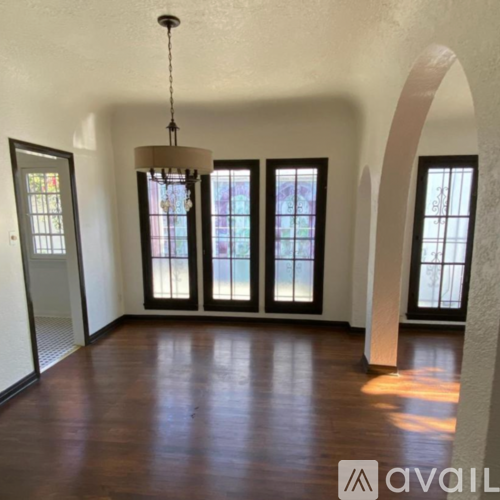 2570 Beachwood Dr 1 Apartment for Rent - Photo gallery 3