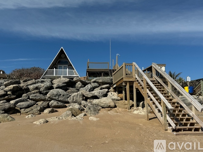 7101 S Atlantic Ave 3 Beds Single Family Home for Rent - Photo gallery 3