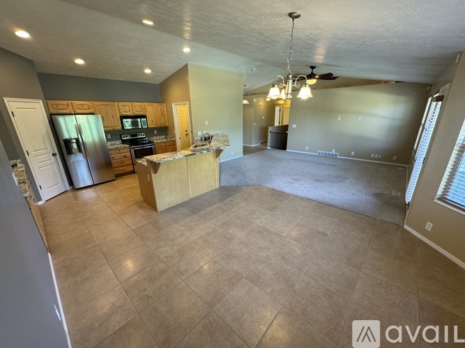 8291 Water Oak Drive 5 Beds Single Family Home for Rent - Photo gallery 5