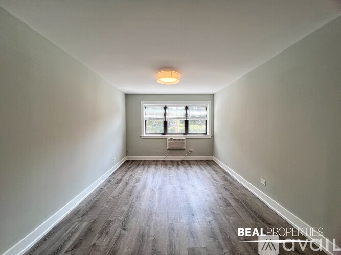 445 W Barry Ave 1 Apartment for Rent - Photo gallery 4