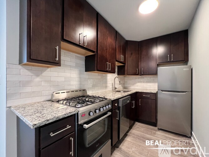 445 W Barry Ave 1 Apartment for Rent - Photo gallery 5