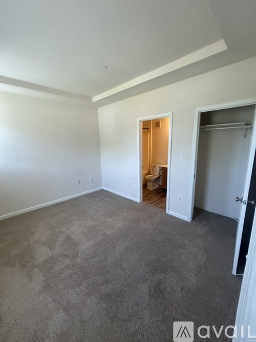 806 West Washington Street 2 Beds Apartment for Rent - Photo gallery 3