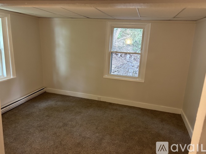 211 North 2nd Street 4 Beds Single Family Home for Rent - Photo gallery 3