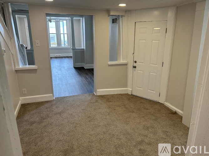 211 North 2nd Street 4 Beds Single Family Home for Rent - Photo gallery 4